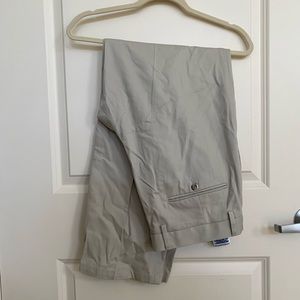 NWOT Dockers Khaki Straight Leg Pants